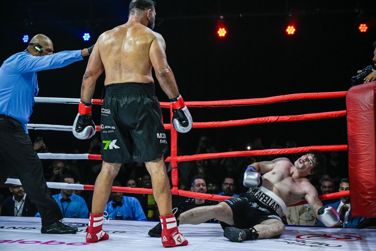 Preview Легенда UFC Антонио Рожерио Ногейра отправил бразильского инфлюенсера в нокаут в боксерском возвращении