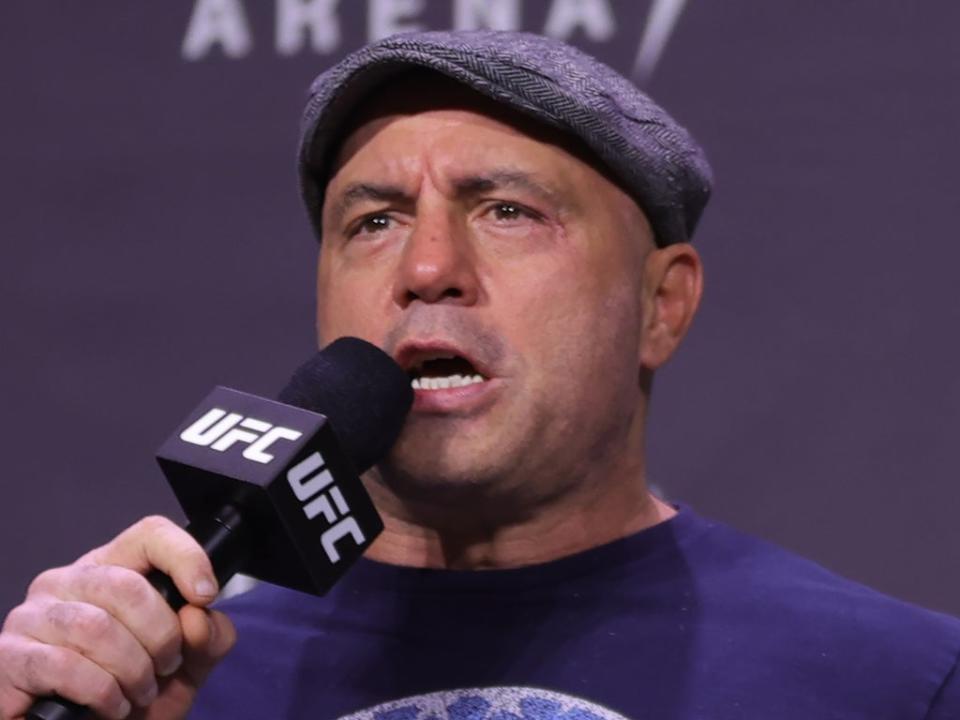 Preview Как легенду UFC освистали после того, как Джо Роган разоблачил его слова