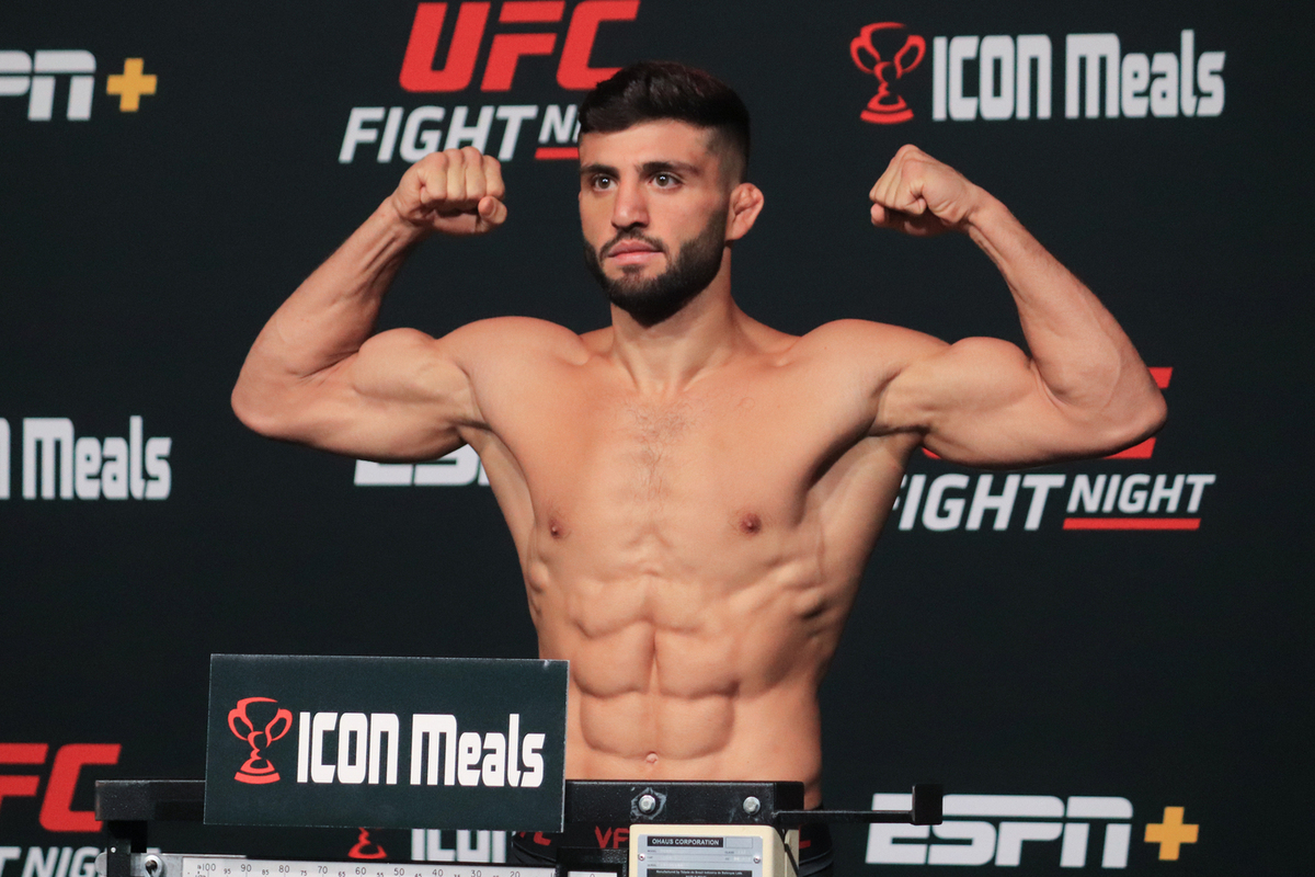 Preview Арман Царукян задушил легенду Bellator, ответив Пэдди Пимблетту