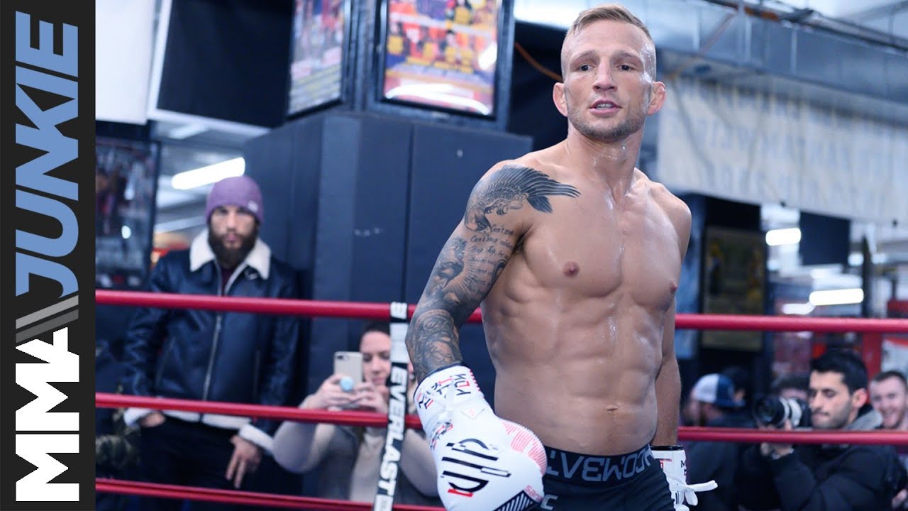 Preview Звезда UFC 320: Экс-чемпион Ти-Джей Диллашоу довел меня до рвоты 5 раз на тренировках