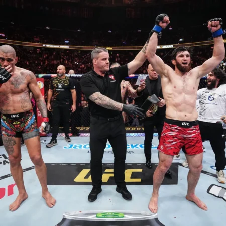 Магомед Анкалаев назвал свое единственное поражение в UFC худшим в истории: «Я сдался»