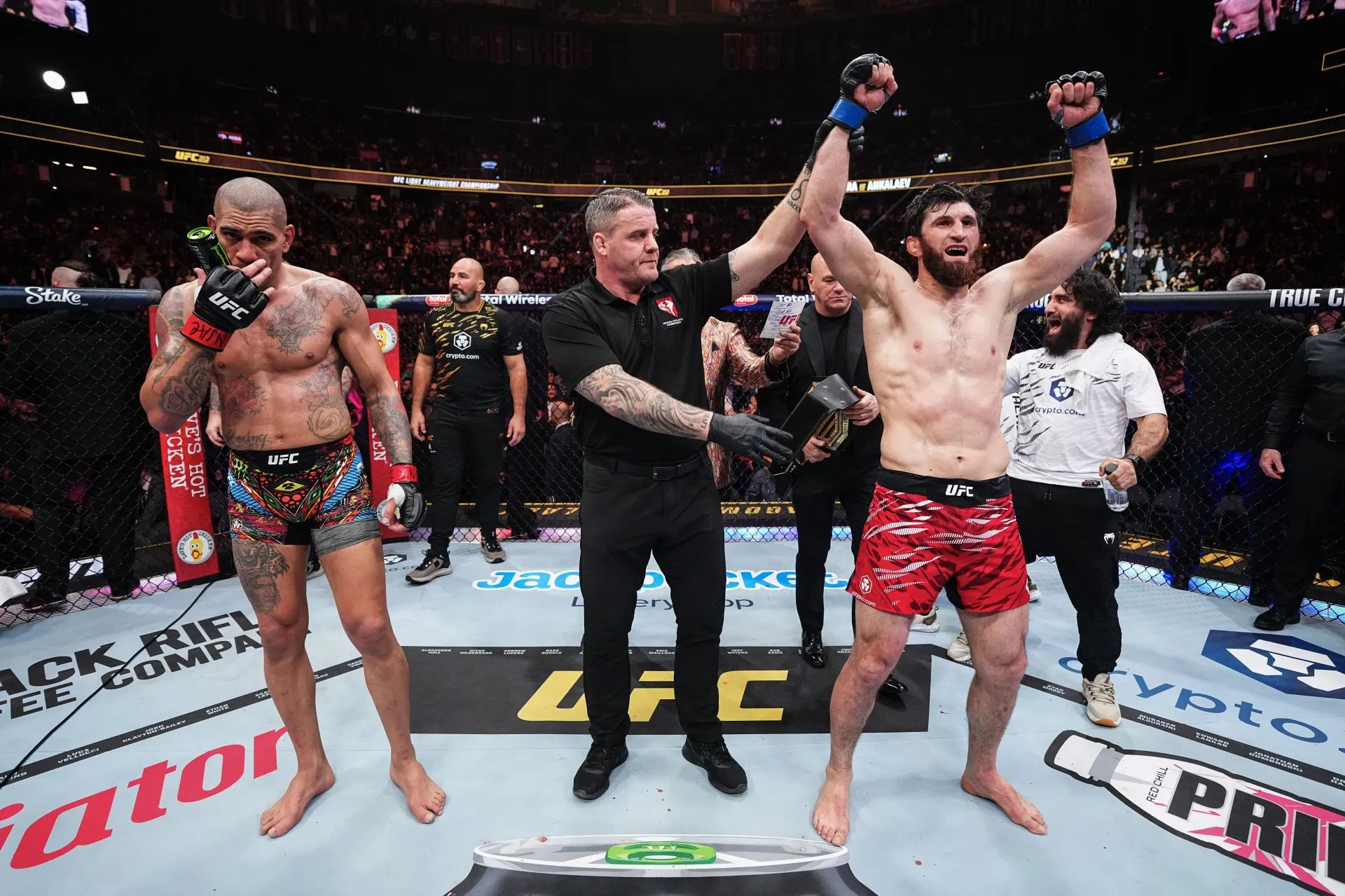 Preview Магомед Анкалаев назвал свое единственное поражение в UFC худшим в истории: «Я сдался»