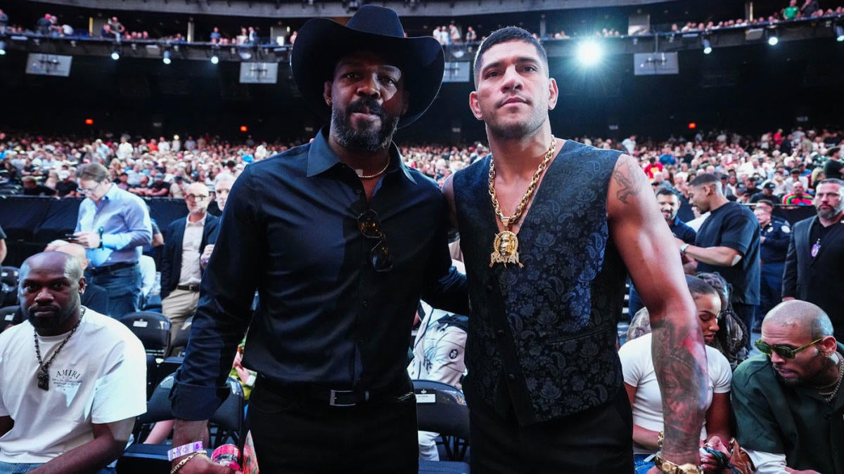 Preview Алекс Перейра может повторить рекорд легенды UFC, державшийся 13 лет, в потенциальном супербое с Джоном Джонсом