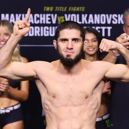 Ислам Махачев останется в полусреднем весе после UFC 322, подтверждает товарищ по команде