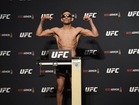 Фанаты считают, что бойца UFC уволят после огромного промаха на 8 фунтов на взвешивании UFC Rio