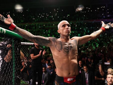UFC Rio: Боец UFC заставляет соперника, провалившего взвешивание, сдаться, чтобы избежать старта 0-3