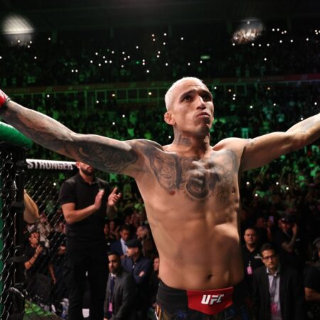 UFC Rio: Боец UFC заставляет соперника, провалившего взвешивание, сдаться, чтобы избежать старта 0-3