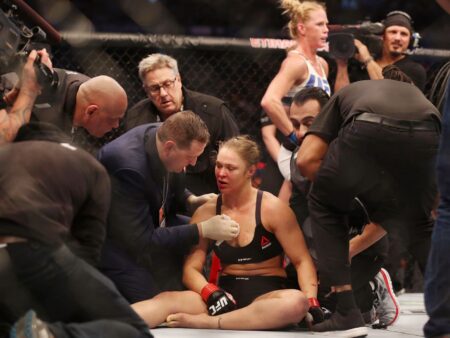 Ронда Роузи предсказала, как потеряет титул UFC, всего за месяц до культового нокаута