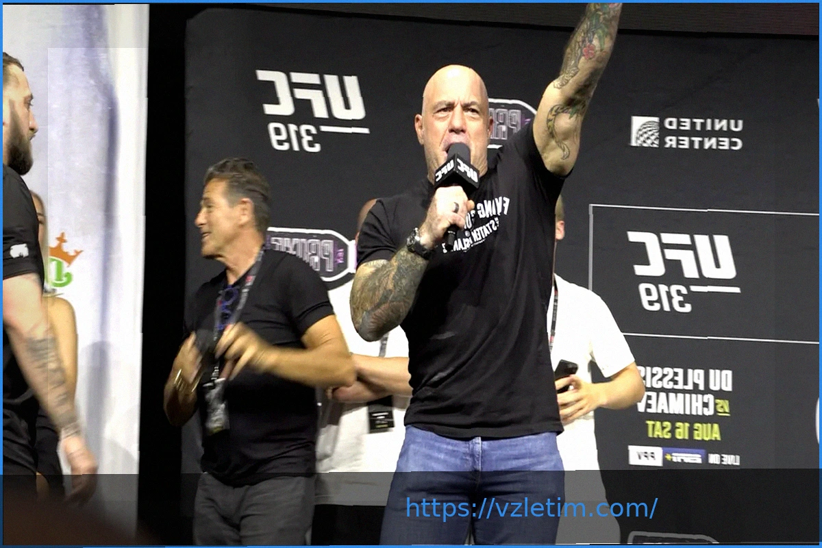 Preview Джо Роган Предлагает Дополнительный Титульный Бой на UFC Freedom 250