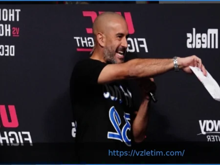 Джон Аник ставит под сомнение одобрение боя на UFC Seattle из-за недавнего нокаута участника