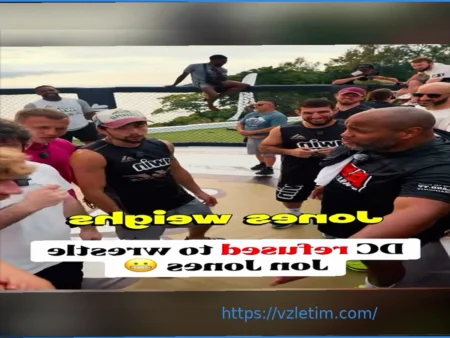 Даниэль Кормье отказался от борьбы с Джоном Джонсом на российском TUF: «Ты влюблен в меня»