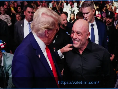 Джо Роган рассказал о рукопожатии с Дональдом Трампом на UFC 327