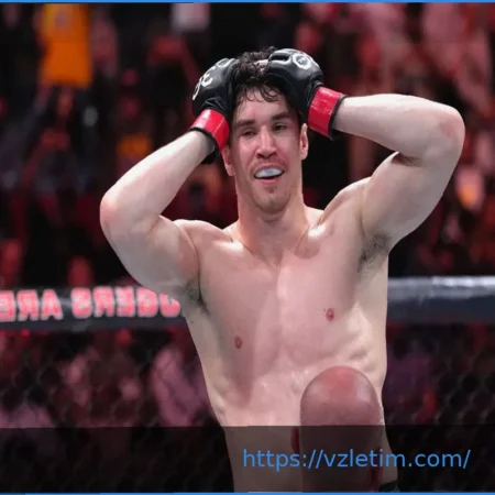 Первый главный бой Майка Маллотта в Канаде: трансляция UFC