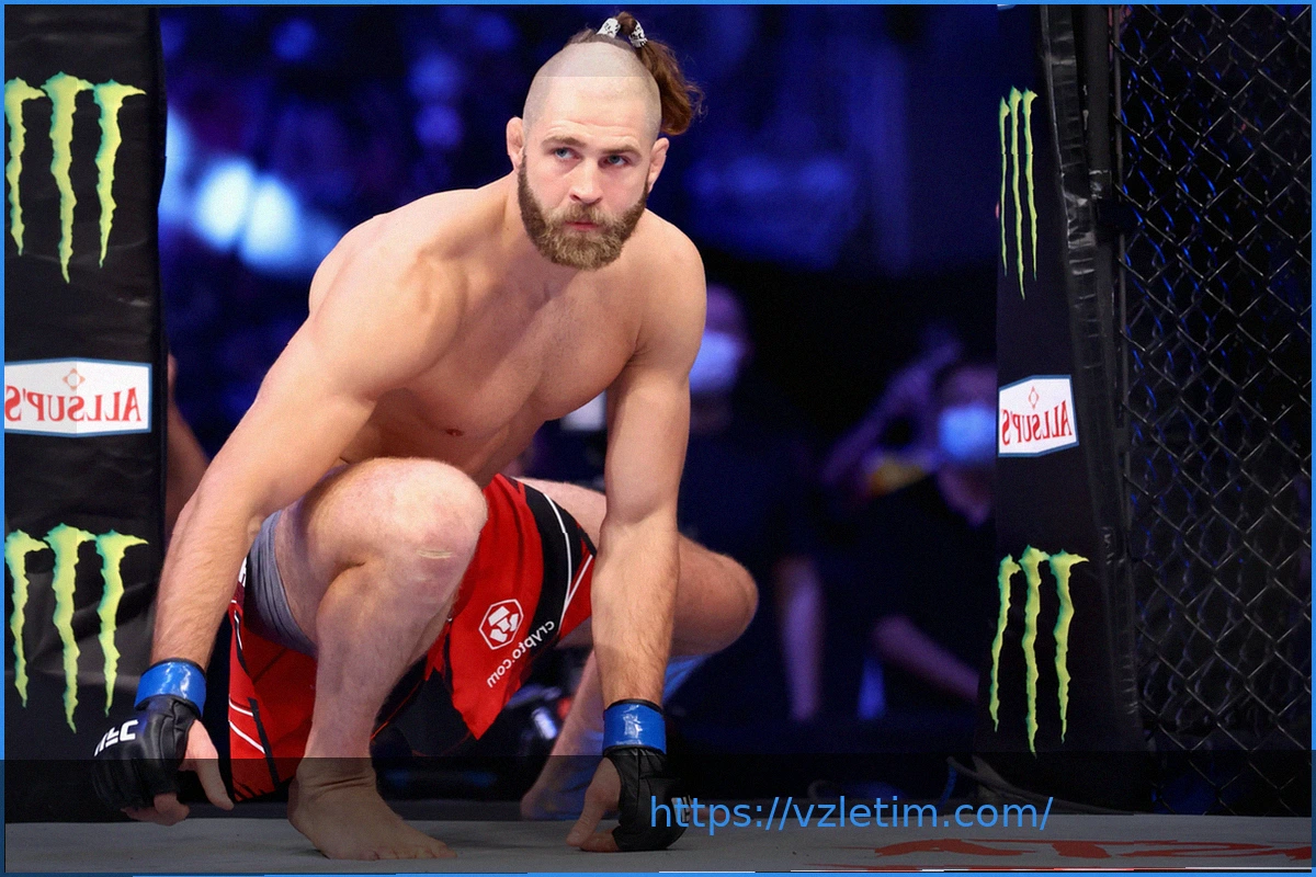 Preview Рэй Лонго раскритиковал Иржи Прохазку за поражение на UFC 327