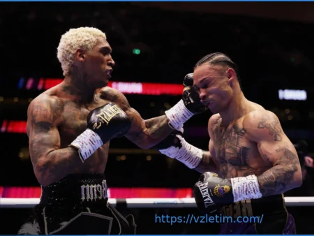 Конор Бенн одержал победу над явно травмированным Реджисом Прогрейсом единогласным решением судей в Лондоне